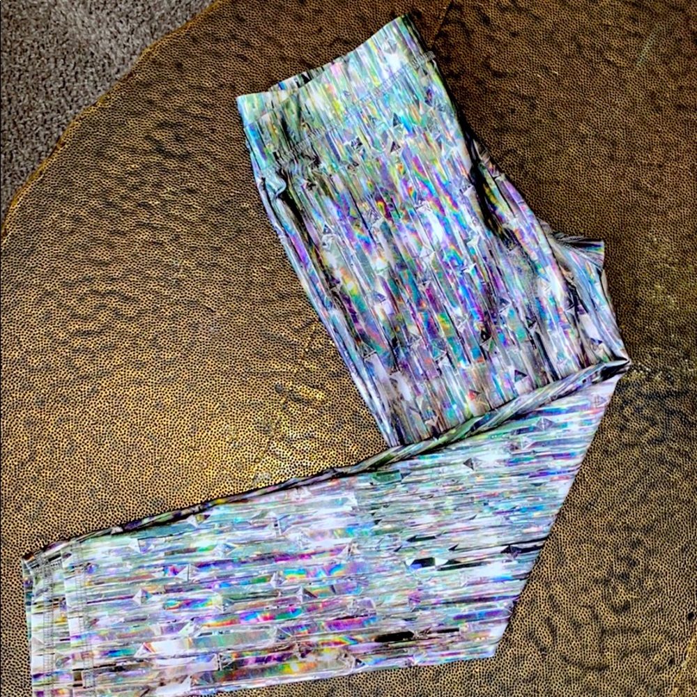 Terez cropped leggings! Size Small! Cutest print!